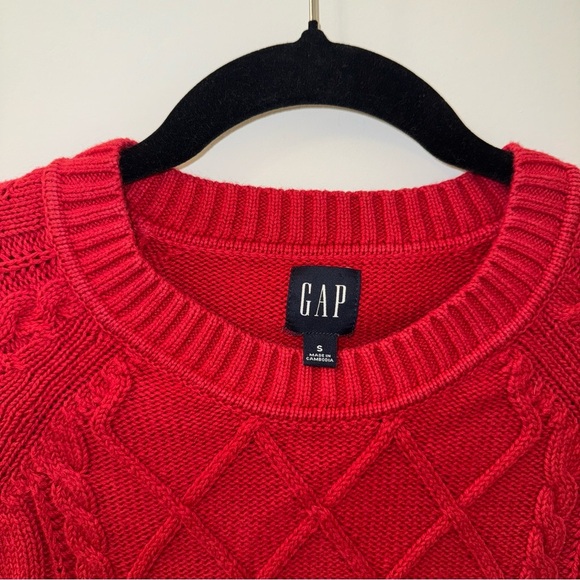 GAP 100% cotton Cable Knit Red Sweater - Picture 5 of 11
